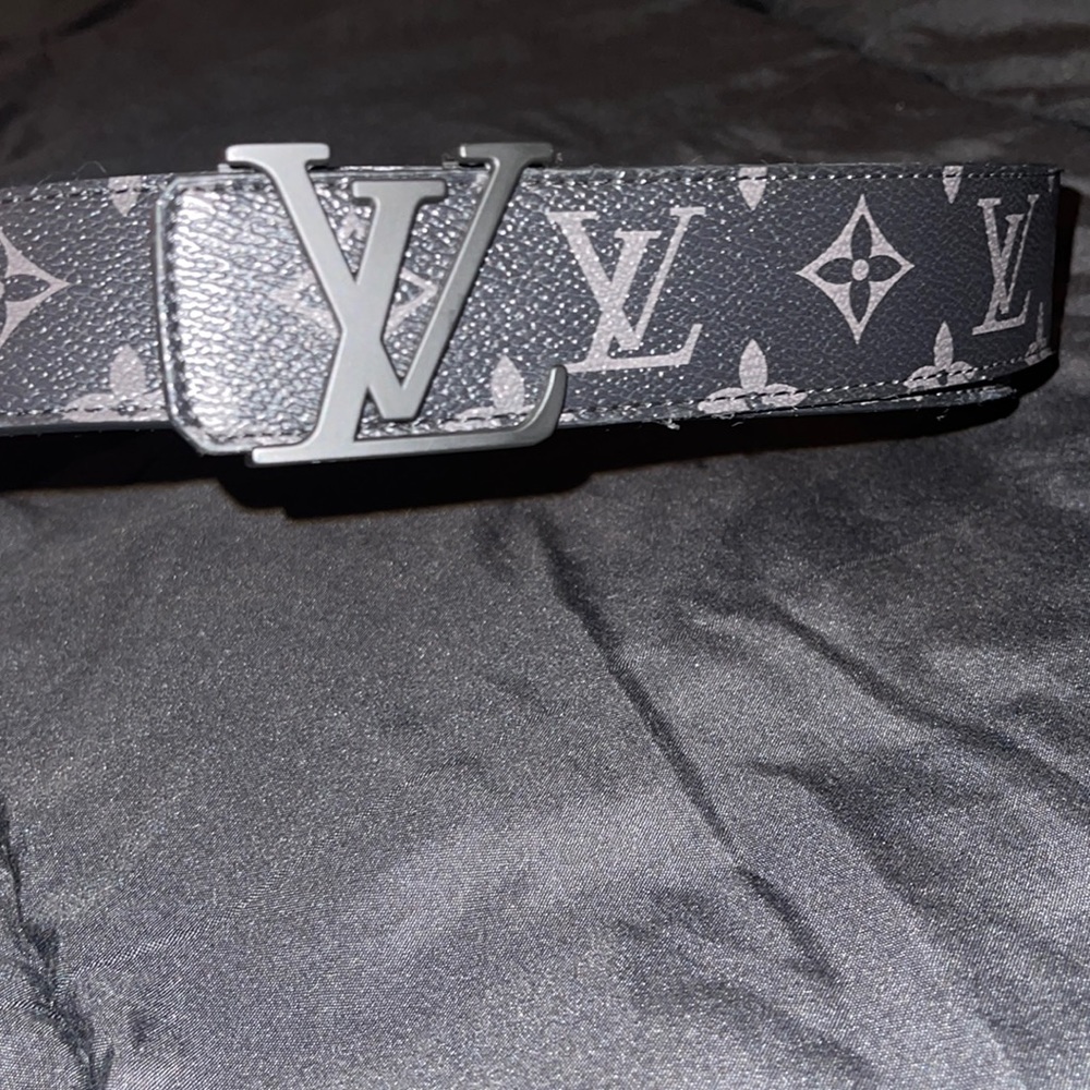 Louis Vuitton Belt, Black, size 44/100, new, great condition